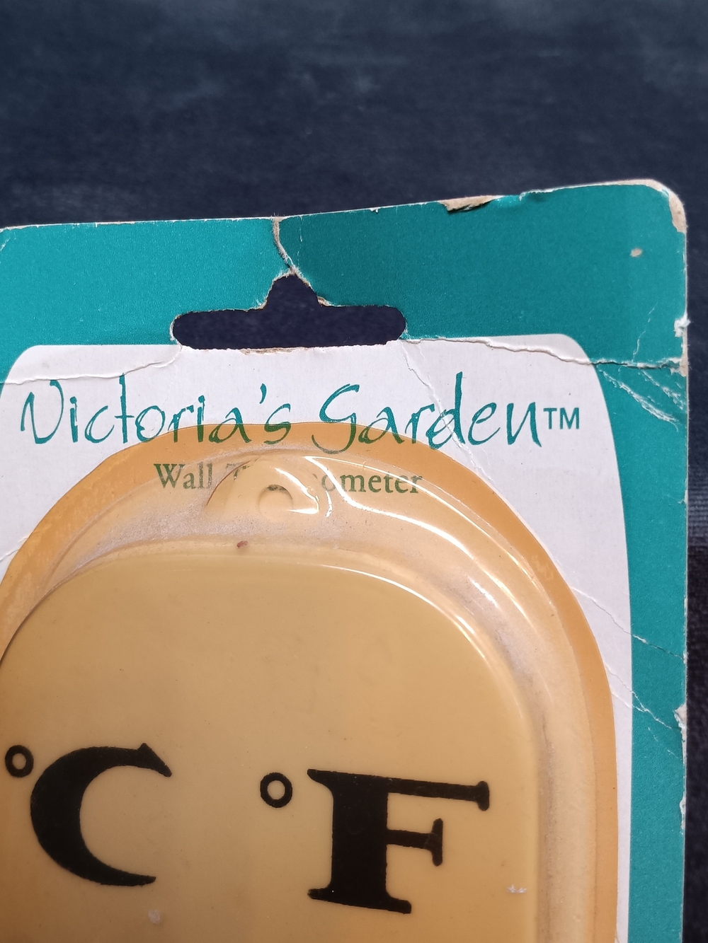 Victoria's Garden Thermometer Easy To Read! - Picture 4 of 6